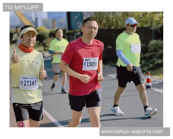 上海滑板队勇闯城市马拉松的奋斗历程与精彩瞬间